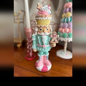 New Pastel Nutcracker  Cupcake Gingerbread Bakery Chef